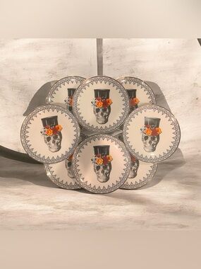 Set Of 8 HARVEST GREEN STUDIO, TOP HAT SKULL FLOWERS GOLD DINNER PLATES.
